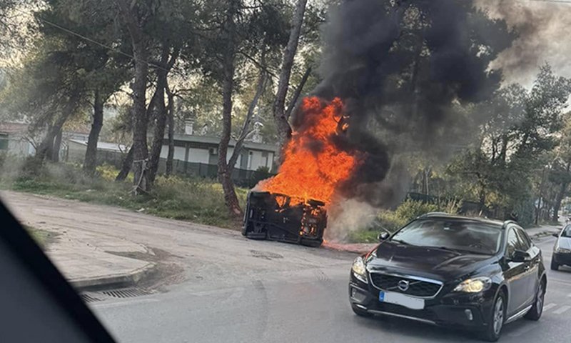 φωτια αυτοκινητο διονυσος