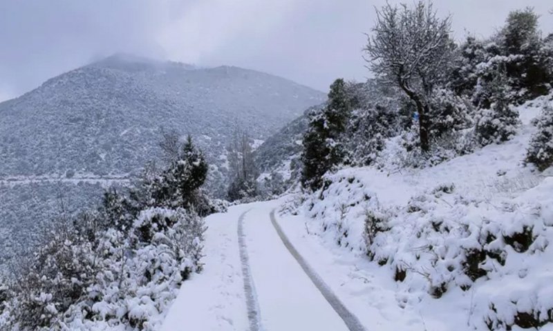 χιονια στην παρνηθα